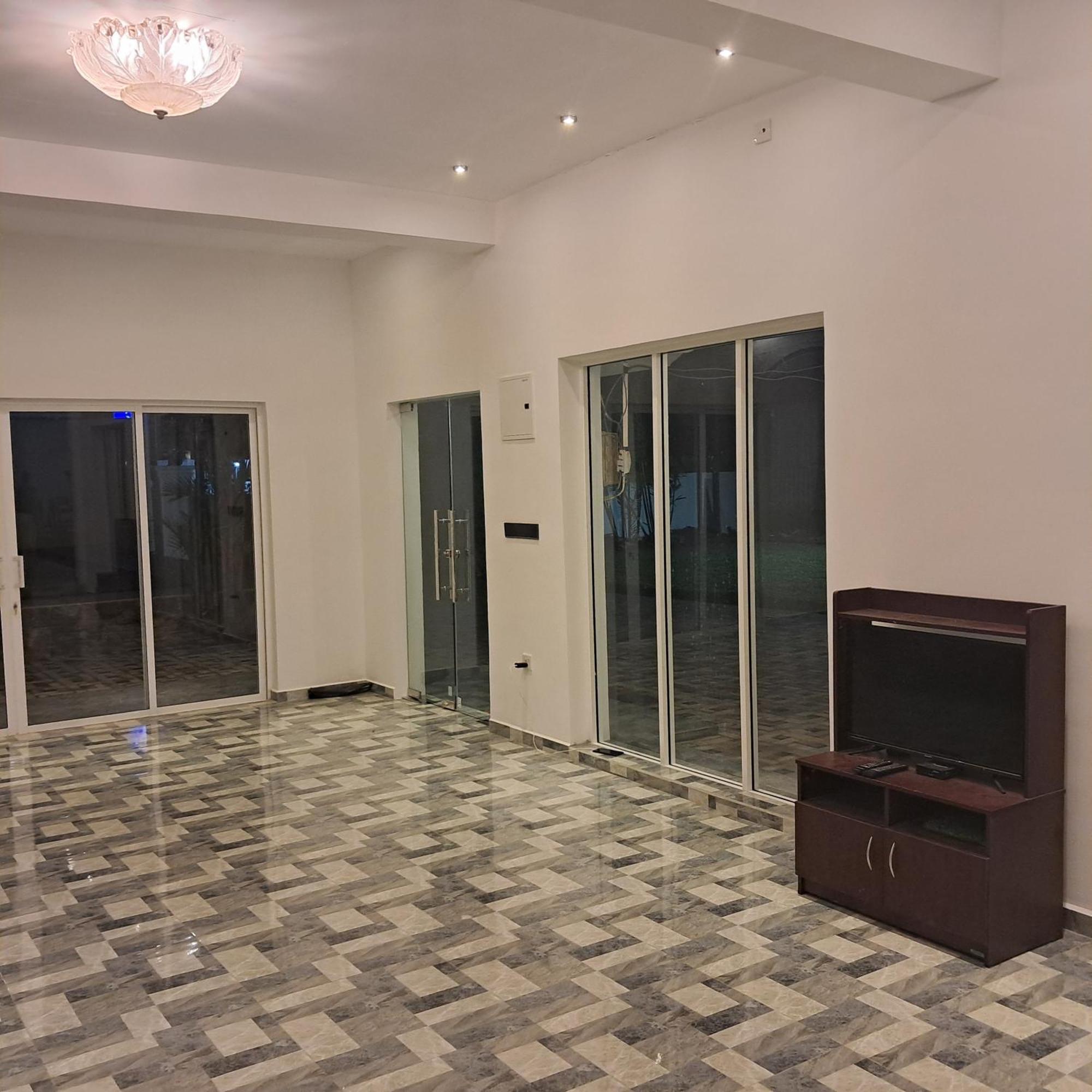 Banco Villa Beruwala Exterior foto